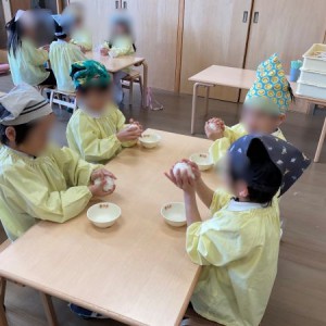令和７年度　食育体験(ラップおにぎり)